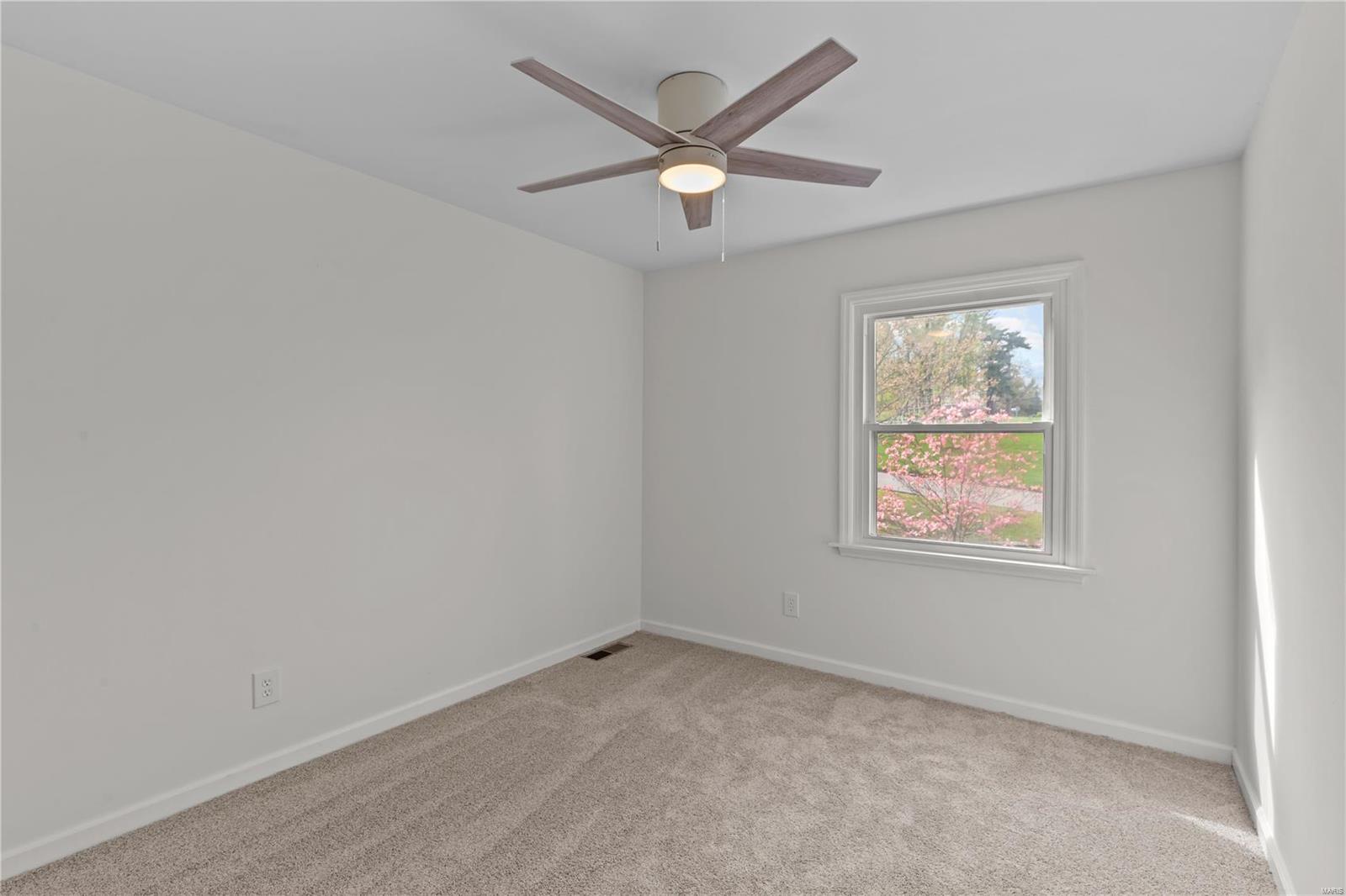 1953 Rieth Terrace St. Louis, MO 63122 - Photo 8 of 19 Gallery Image 8