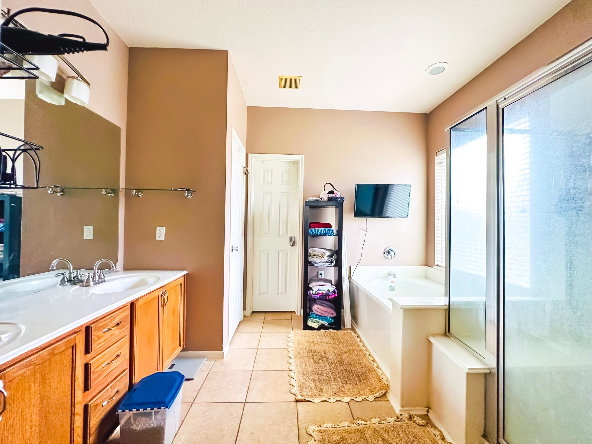 802 Cypresswood Bough Spring, TX 77373 - Photo 16 of 19 a very nice looking room with a large window