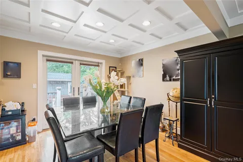 $958,000 | 8 Westminster Road, Syosset, NY 11791