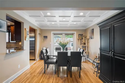 $958,000 | 8 Westminster Road, Syosset, NY 11791