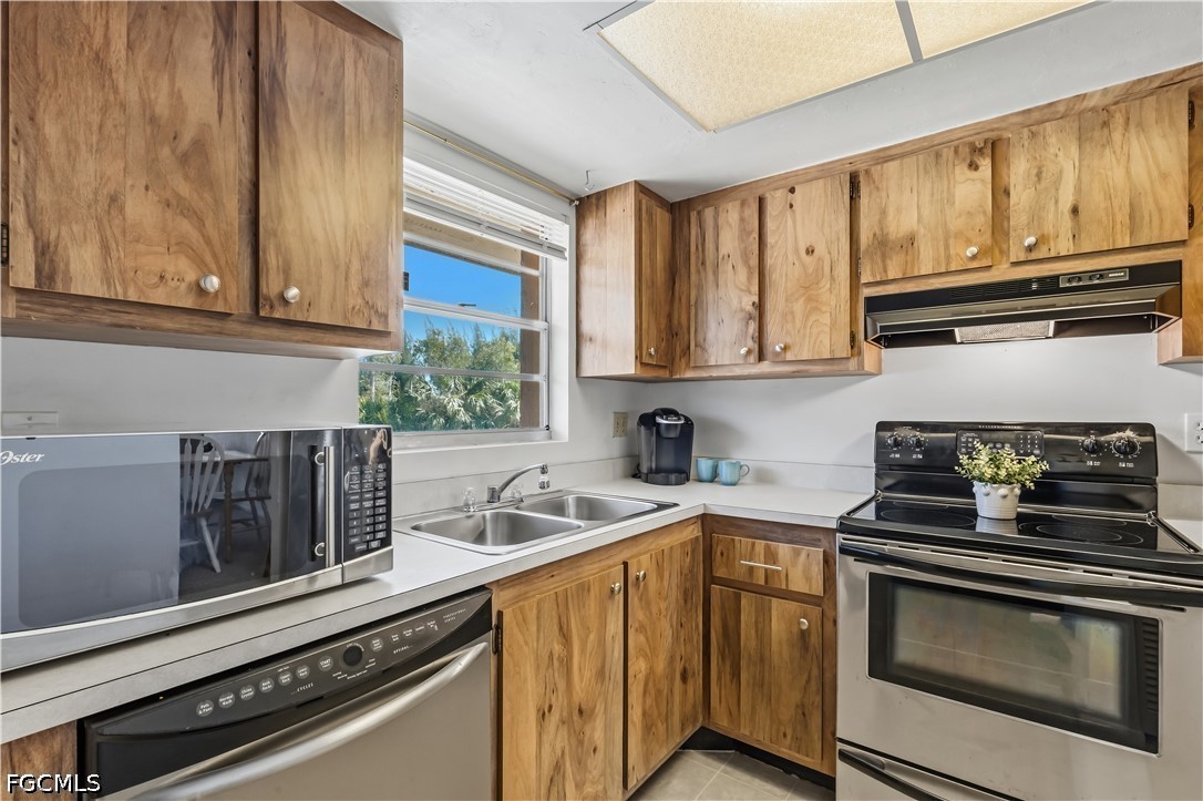 16881 Davis Road, Unit 723 Fort Myers, FL 33908 - Photo 14 of 45