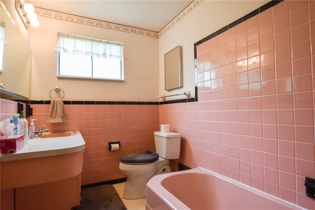 79 Glasgow Road Gibsonia, PA 15044 - Photo 8 of 14 Gallery Image 8