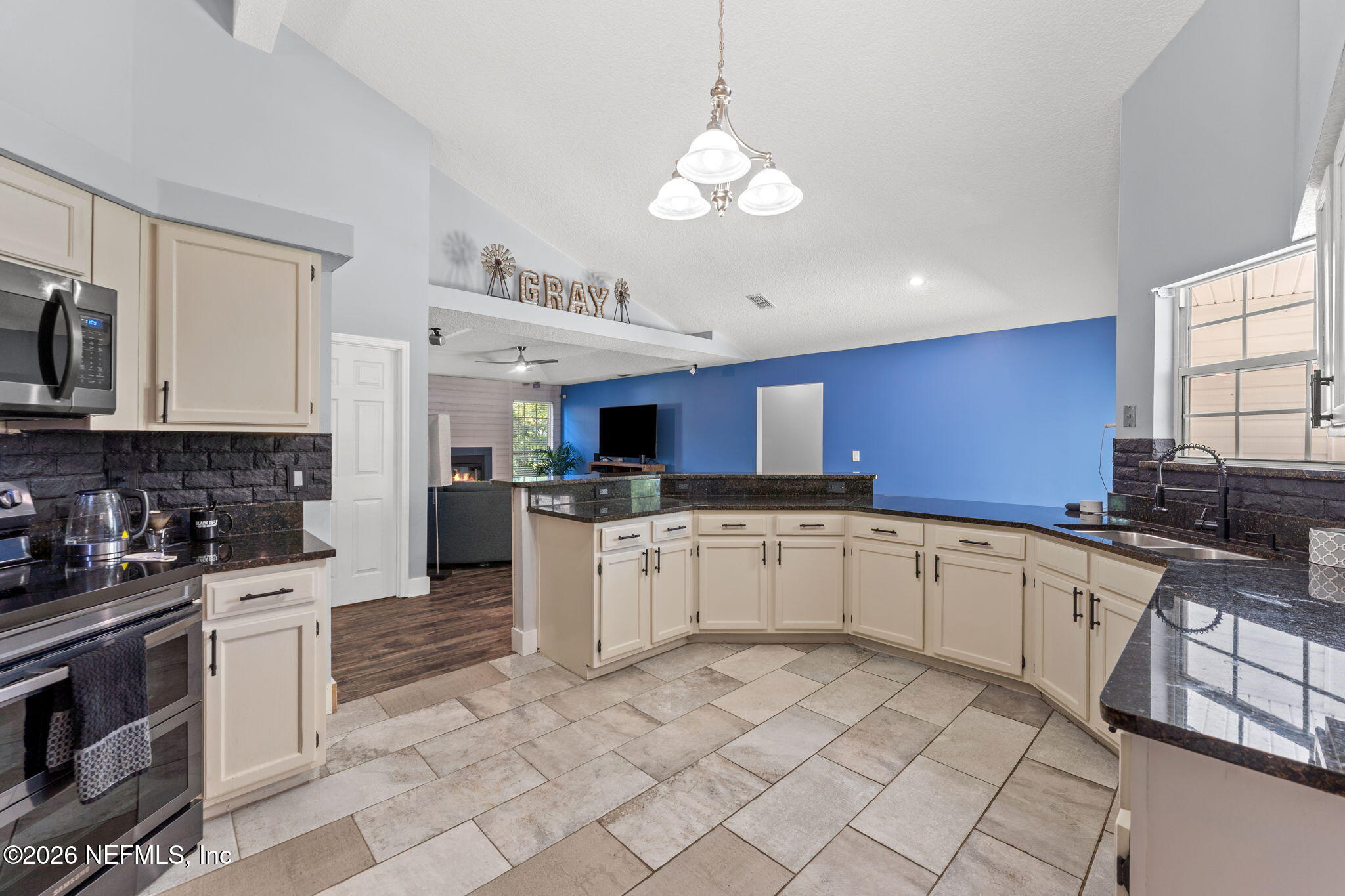 1565 Chain Fern Way Fleming Island, FL 32003 - Photo 11 of 32 14-web-or-mls-DSC03226