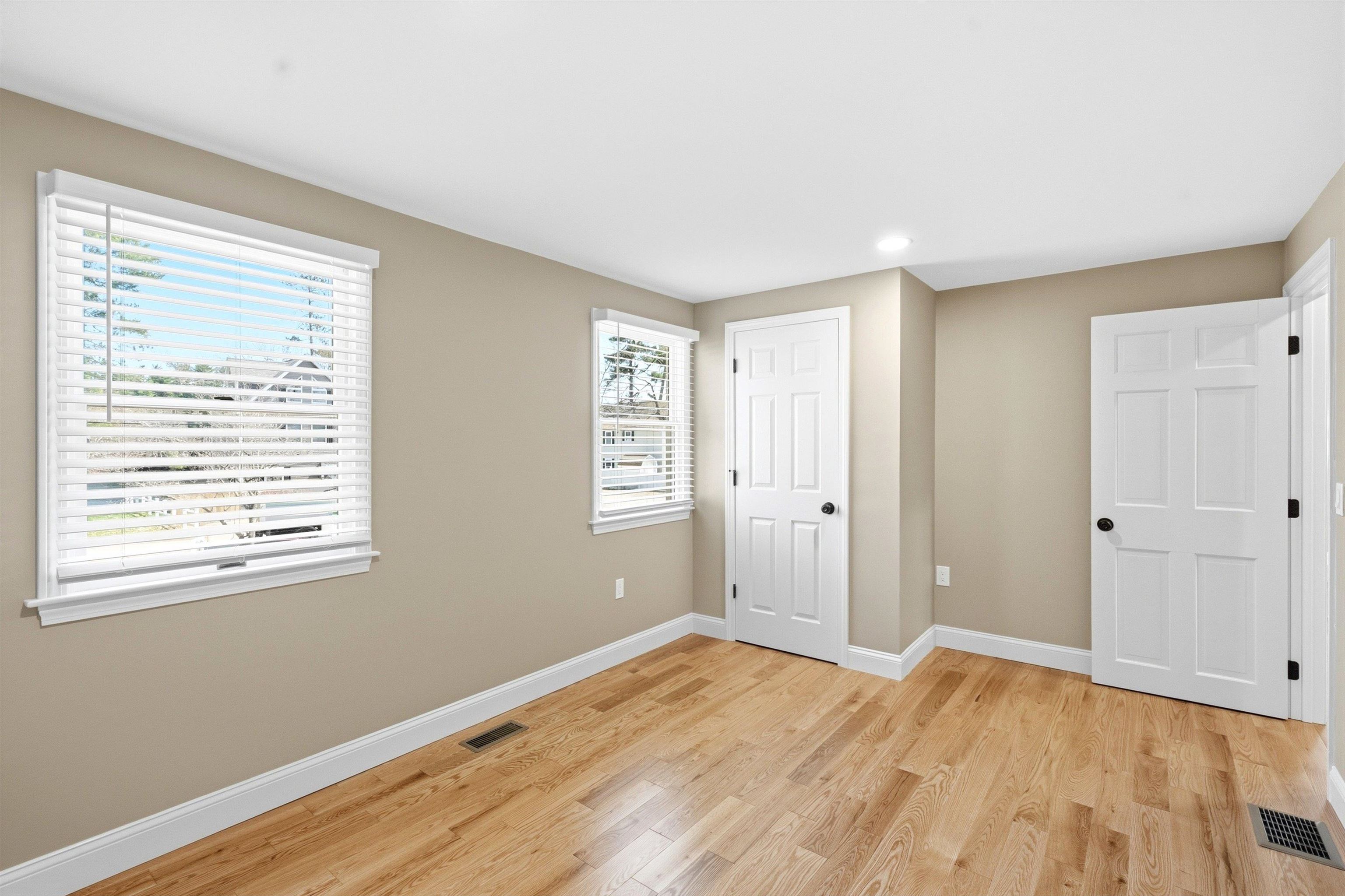 34 Shore Drive Salem, NH 03079 - Photo 19 of 53