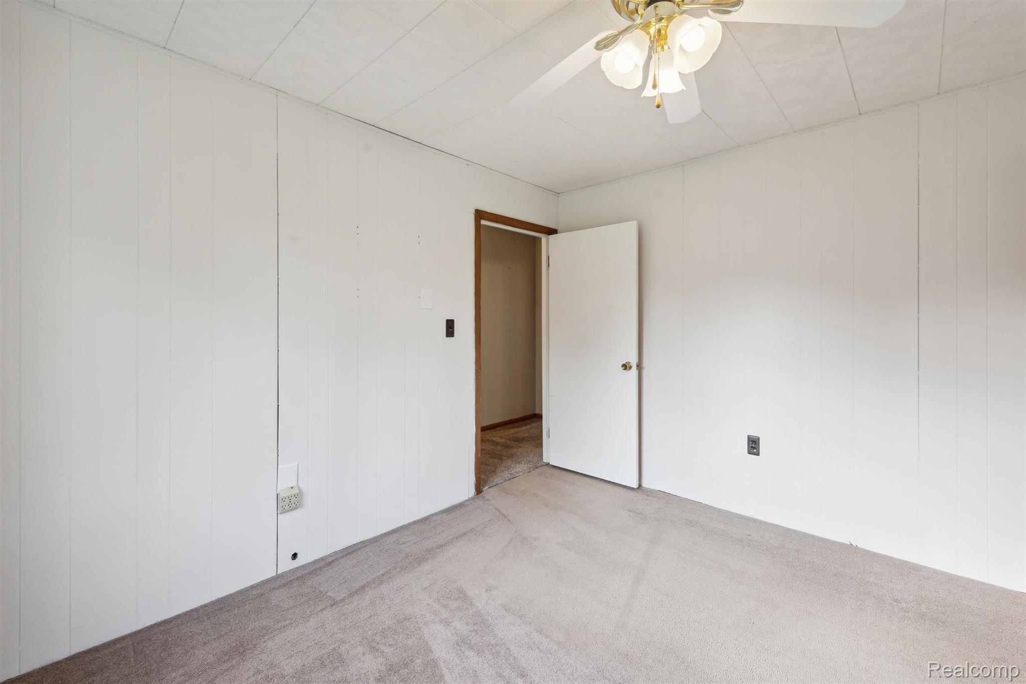 1661 South Tipsico Lake Road Milford, MI 48380 - Photo 16 of 30 Primary Bedroom