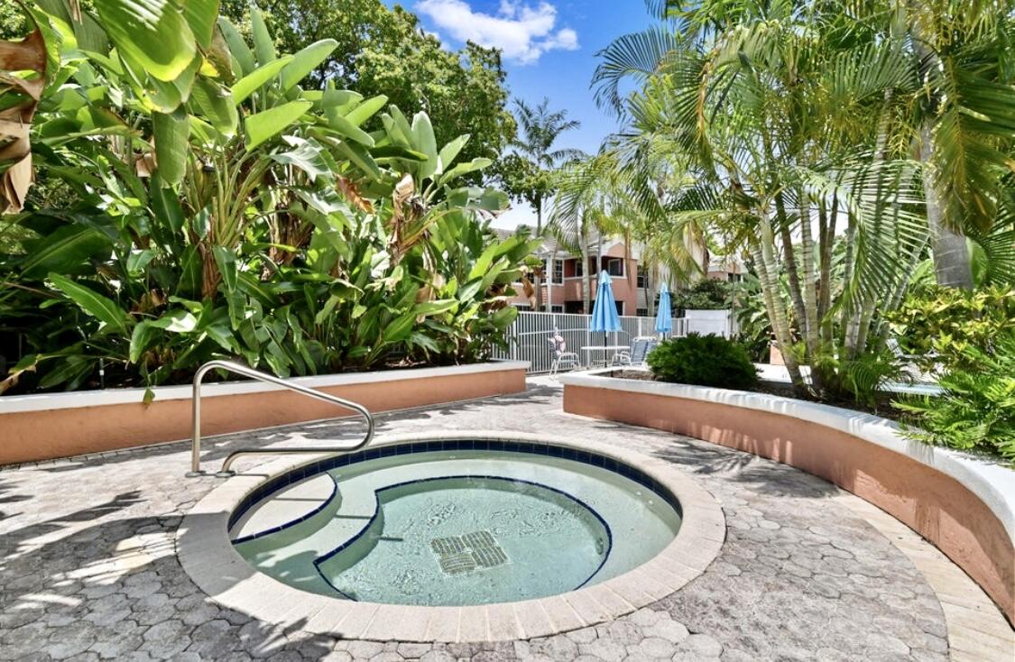 1335 Crystal Way, Unit L Delray Beach, FL 33444 - Photo 18 of 21 IMG_5471