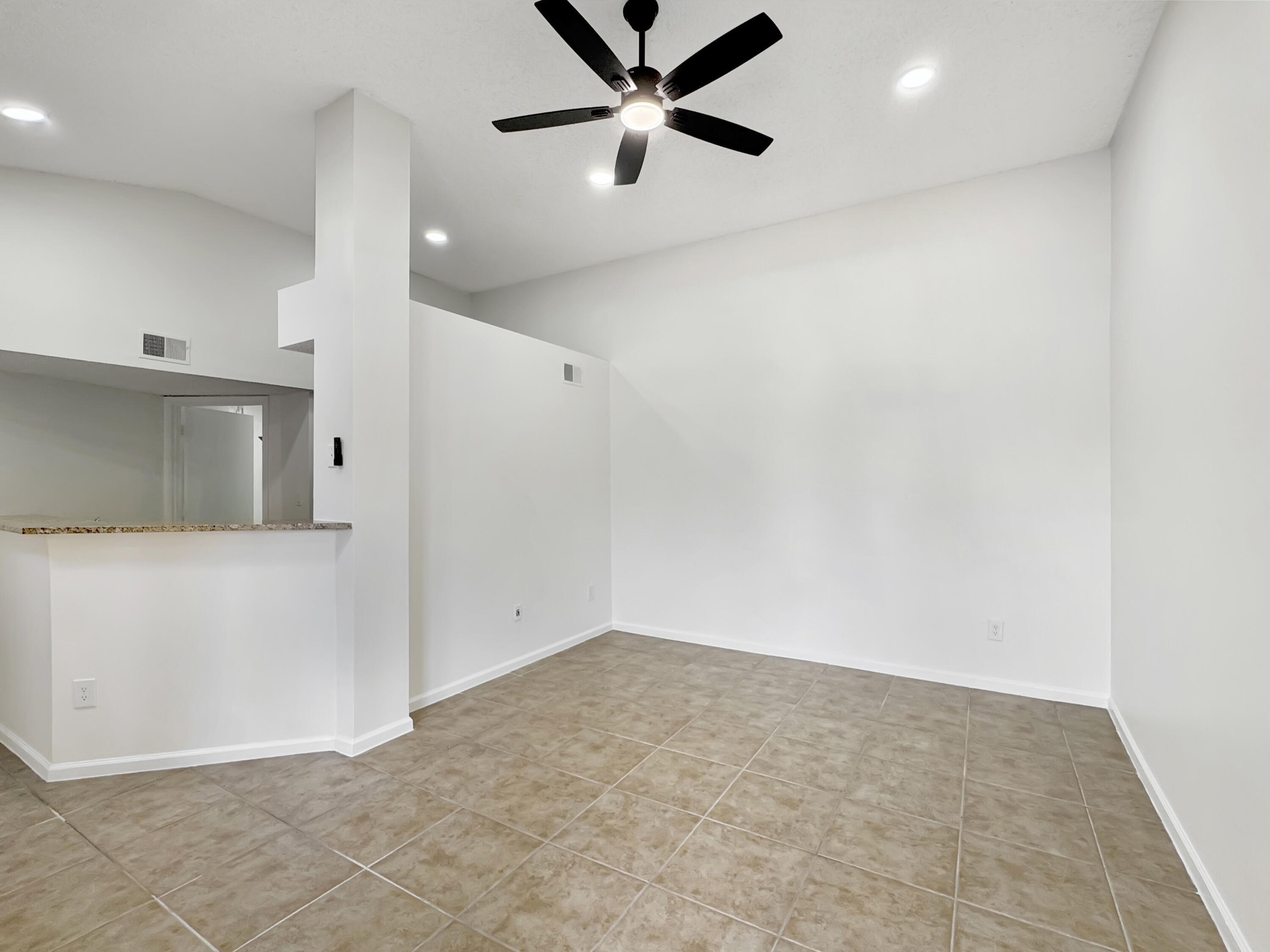 1335 Crystal Way, Unit L Delray Beach, FL 33444 - Photo 3 of 21 IMG_7025