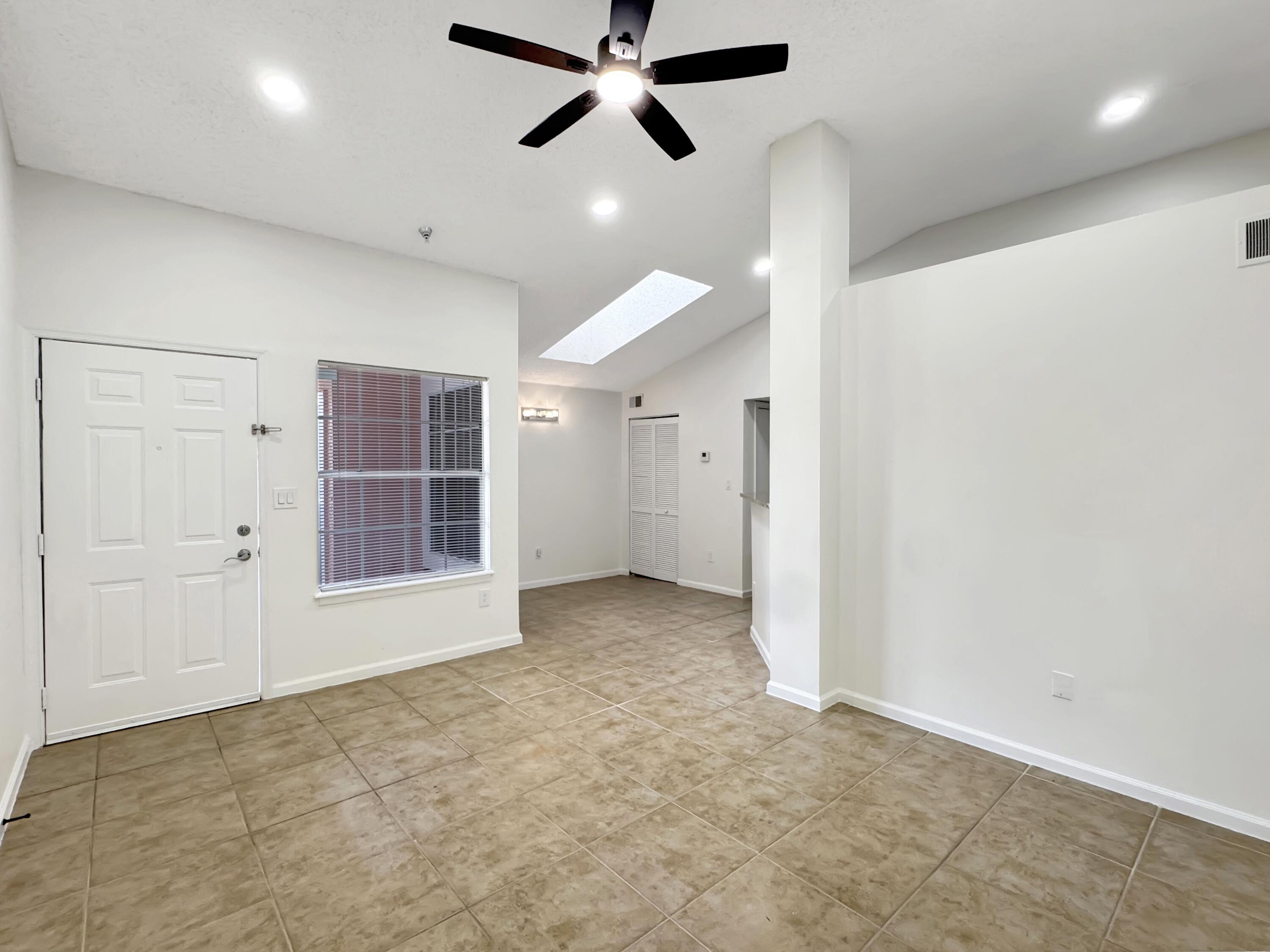 1335 Crystal Way, Unit L Delray Beach, FL 33444 - Photo 4 of 21 IMG_7016