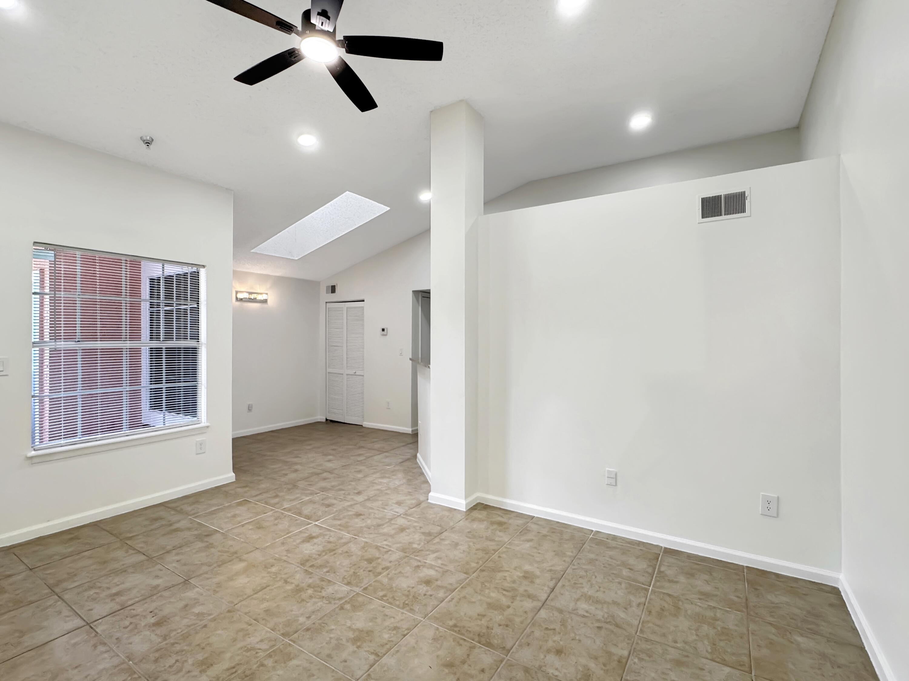 1335 Crystal Way, Unit L Delray Beach, FL 33444 - Photo 5 of 21 IMG_7029
