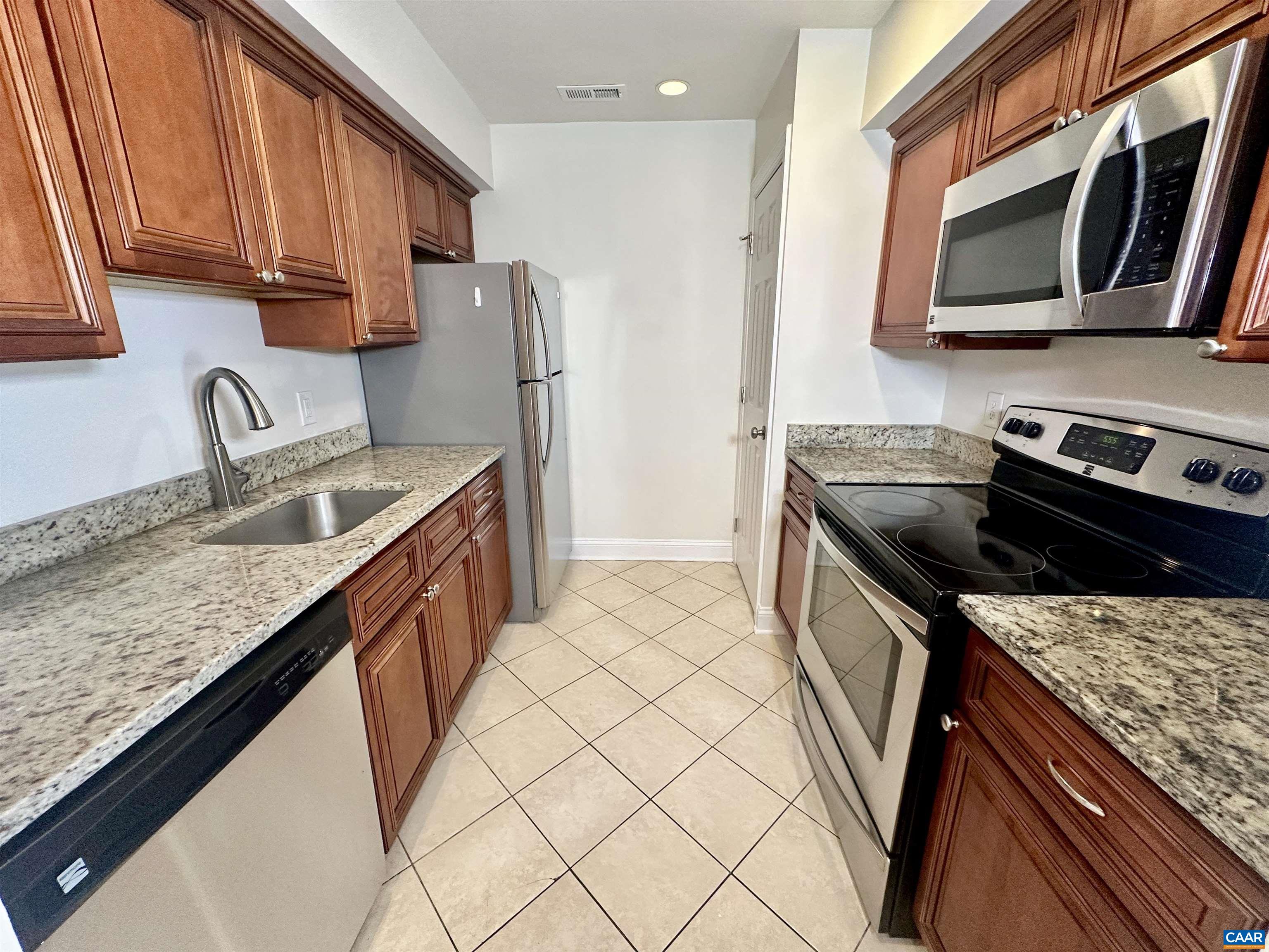 101 Turtle Creek Road, Unit 5 Charlottesville, VA 22901 - Photo 5 of 23