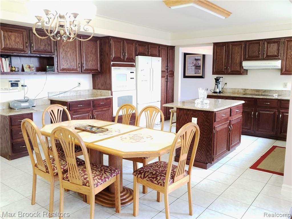 4644 Rambling Drive Troy, MI 48098 - Photo 4 of 12 20181221_101659 (1).jpg
