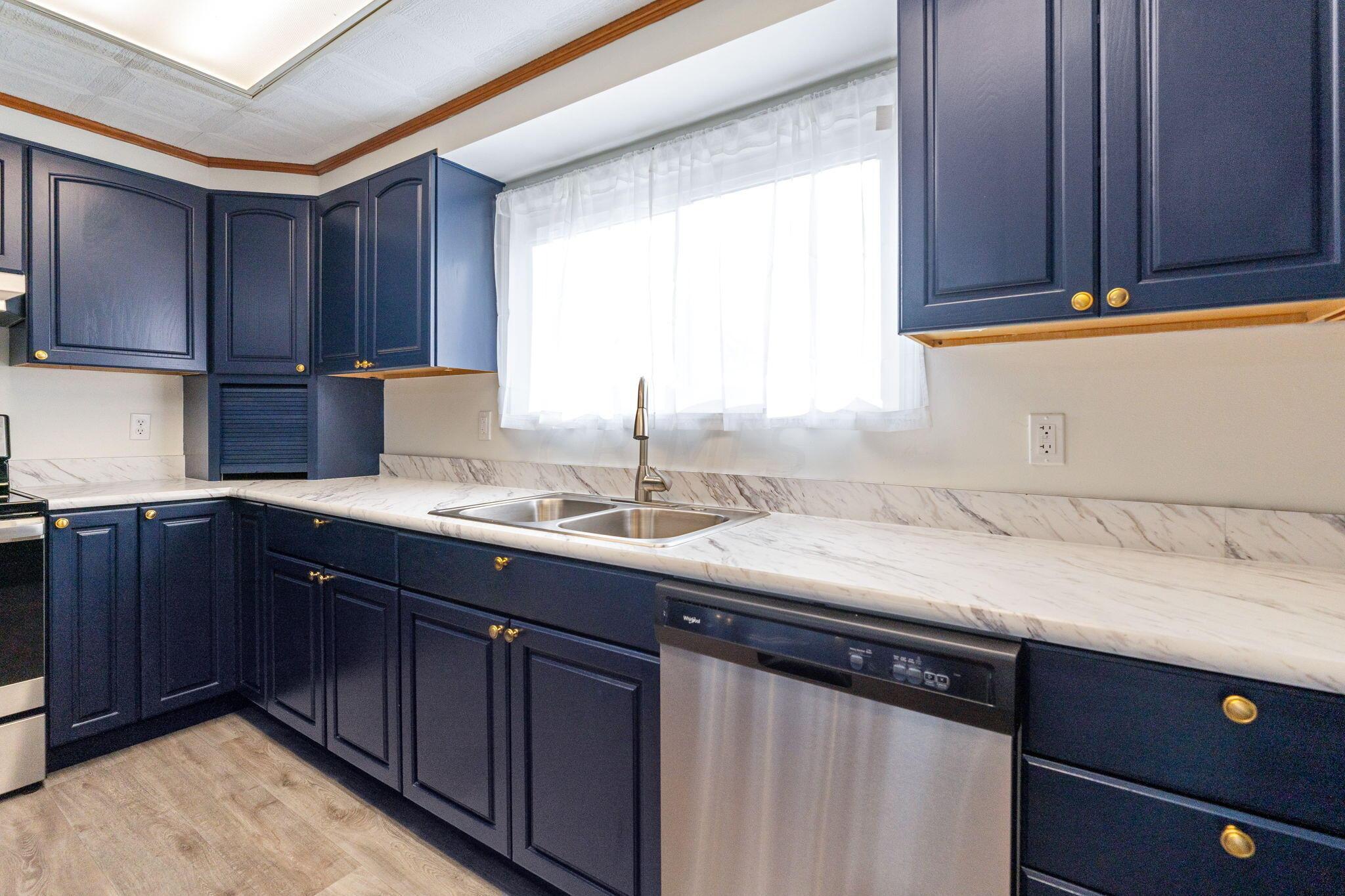 460 North High Street La Rue, OH 43332 - Photo 7 of 41 460 N High Street (Interior)-6