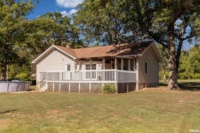 $164,500 | 403 East South Avenue, Bluford, IL 62814