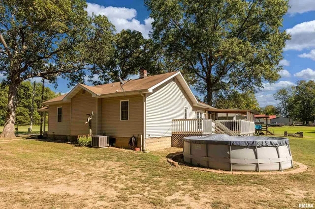 $164,500 | 403 East South Avenue, Bluford, IL 62814