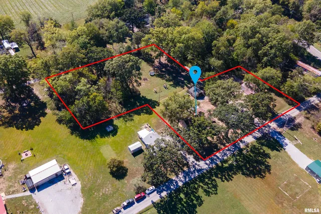 $164,500 | 403 East South Avenue, Bluford, IL 62814