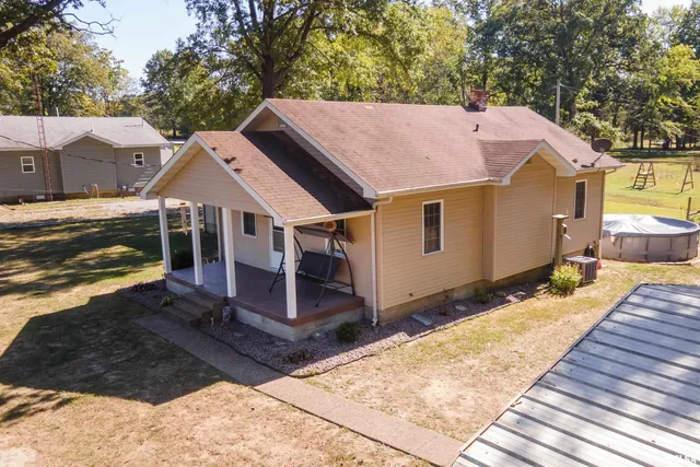 $164,500 | 403 East South Avenue, Bluford, IL 62814