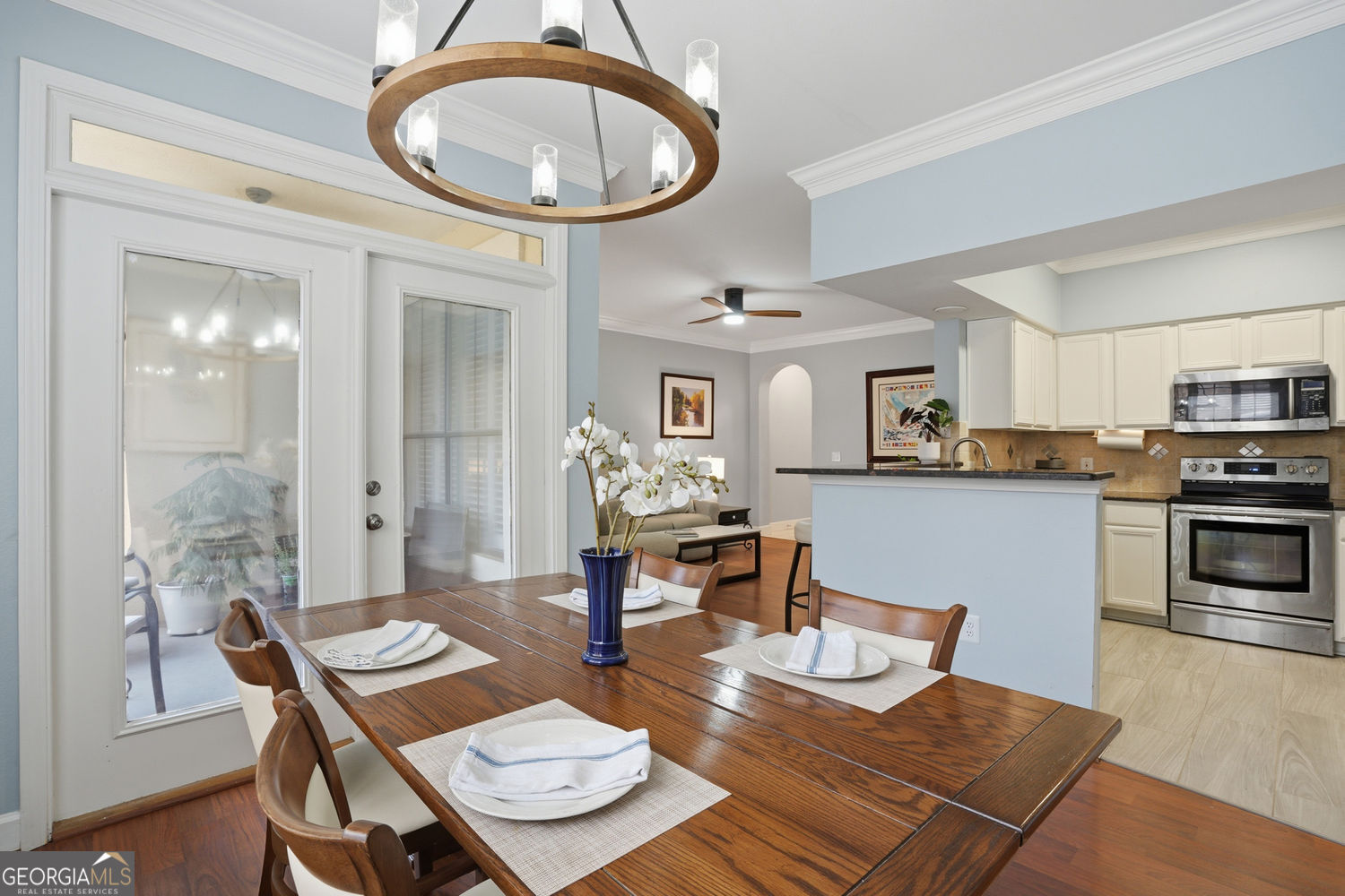 3777 Peachtree Road Northeast Brookhaven, GA 30319 - Photo 11 of 26 Great Flow For Everyday Living. Open and Bright!