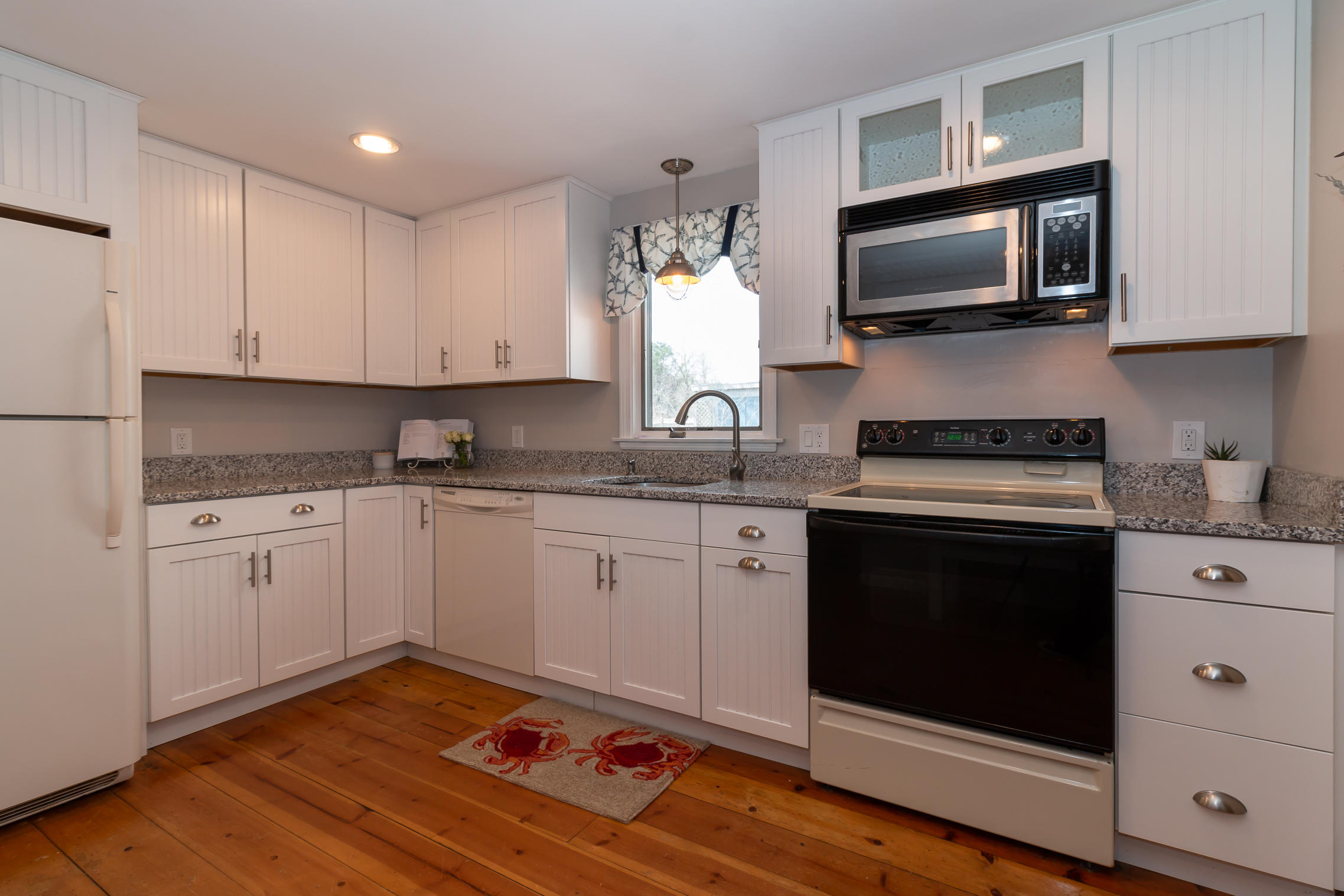79 Santuit Road Cotuit, MA 02635 - Photo 17 of 31 79SantuitRdCotuit-1388