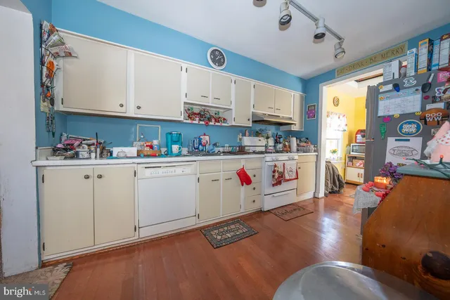 $429,900 | 206 East Hinckley Avenue, Ridley Park, PA 19078