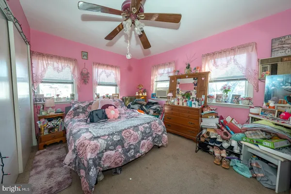 $380,000 | 206 East Hinckley Avenue, Ridley Park, PA 19078