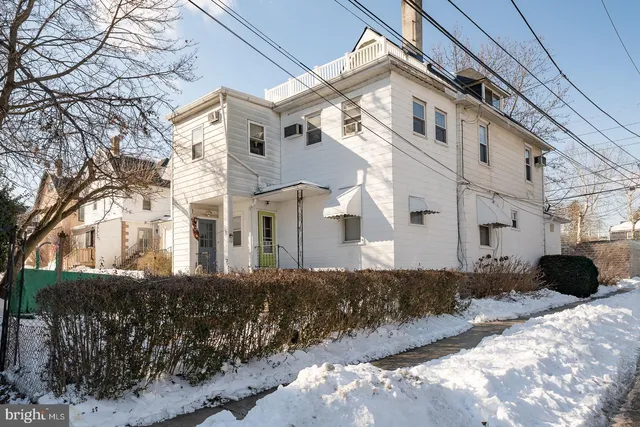 $429,900 | 206 East Hinckley Avenue, Ridley Park, PA 19078