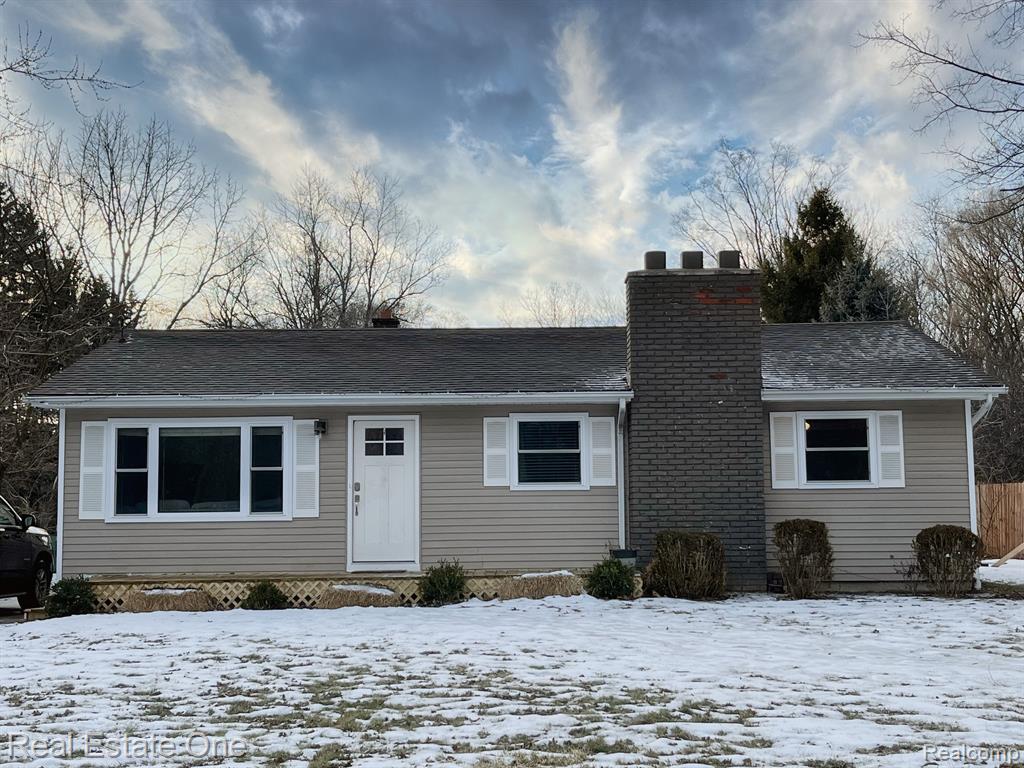 3300 Devondale Road Rochester Hills, MI 48309 - Photo 1 of 23