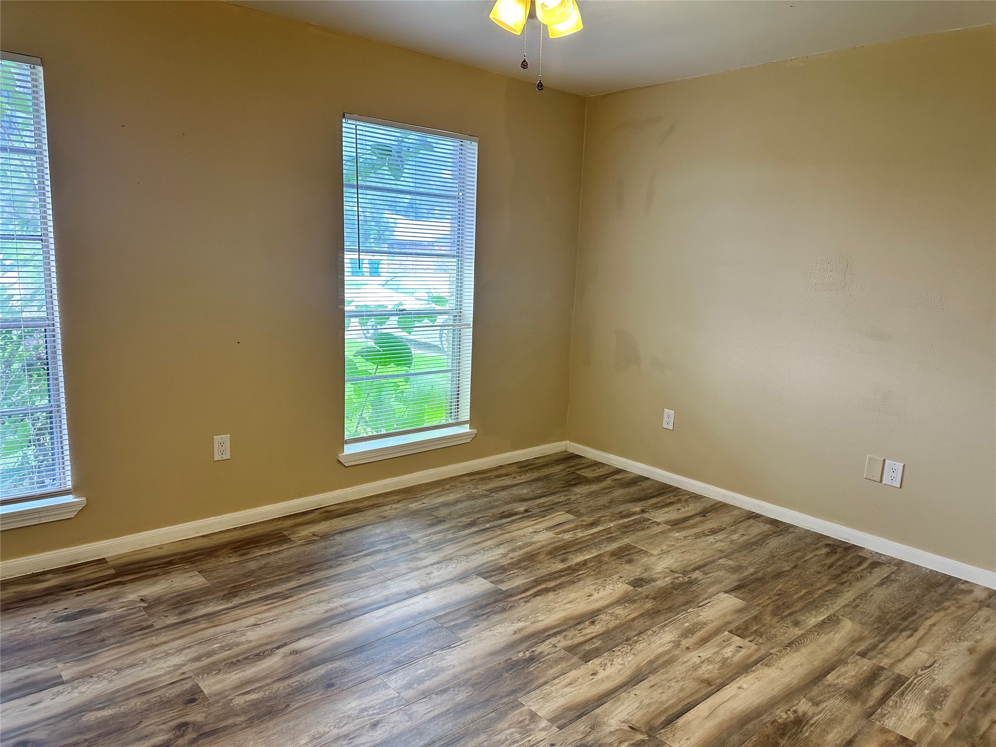 615 Cole Street Webster, TX 77598 - Photo 10 of 20