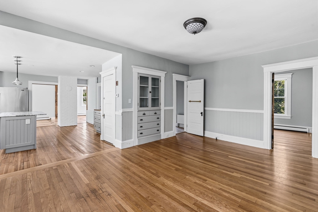 417 Westhampton Road Northampton, MA 01062 - Photo 7 of 42