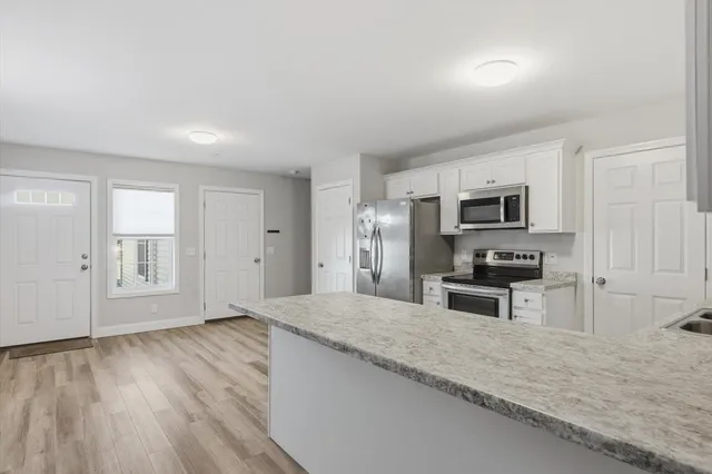 $425,000 | 510 Southfield Lane, Peterborough, NH 03458