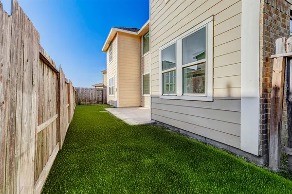 $335,000 | 15010 Golden Summer Court, Humble, TX 77346