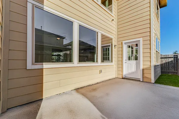 $335,000 | 15010 Golden Summer Court, Humble, TX 77346