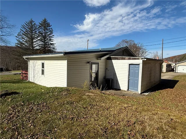 $62,900 | 1320 East Main Street, Bradford, PA 16701