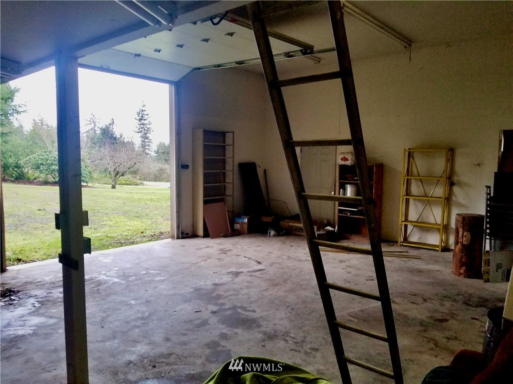 3646 Oak Bay Road Port Hadlock, WA 98339 - Photo 14 of 20 Gallery Image 14