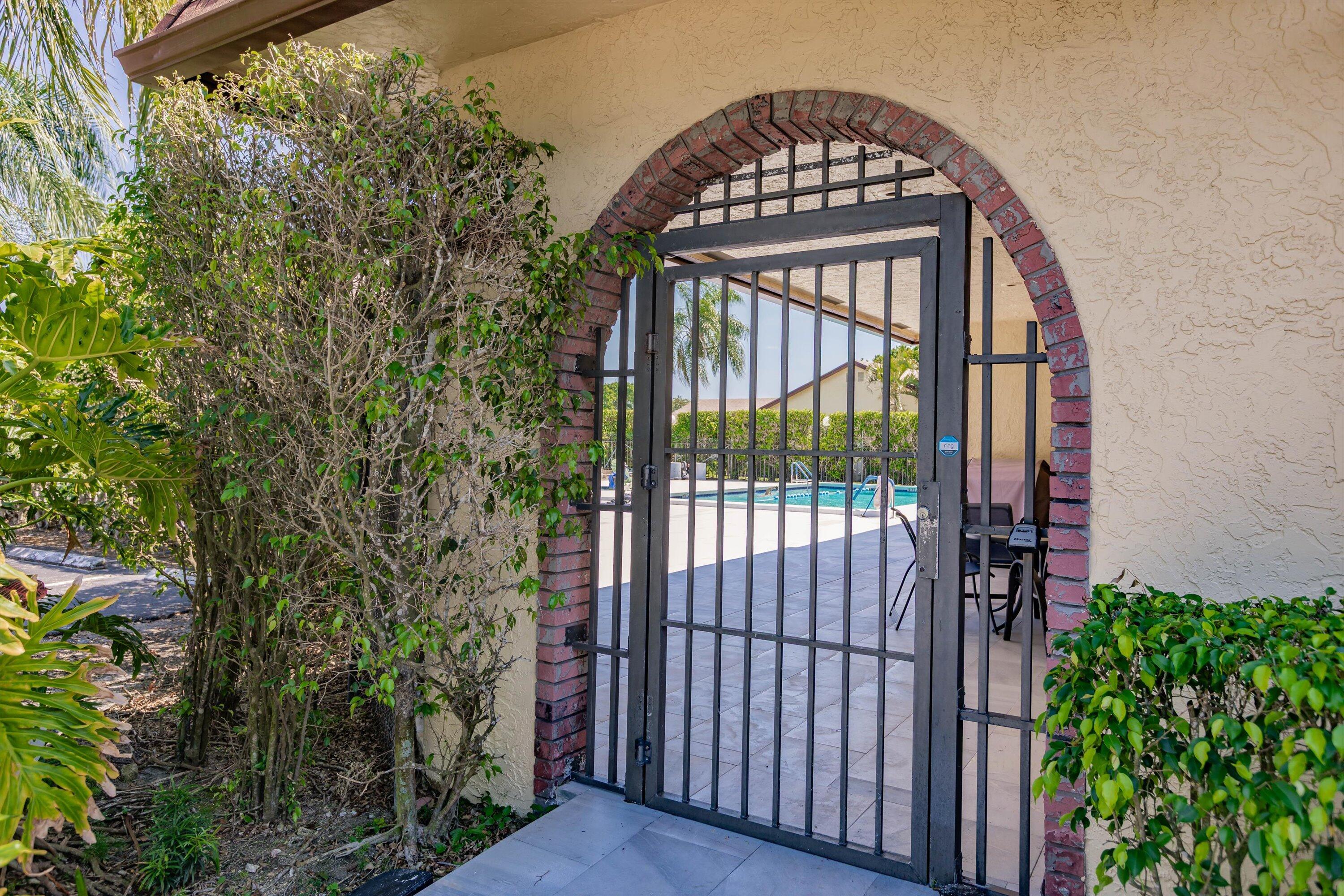 23398 Barlake Drive Boca Raton, FL 33433 - Photo 27 of 43 28-Photo 052