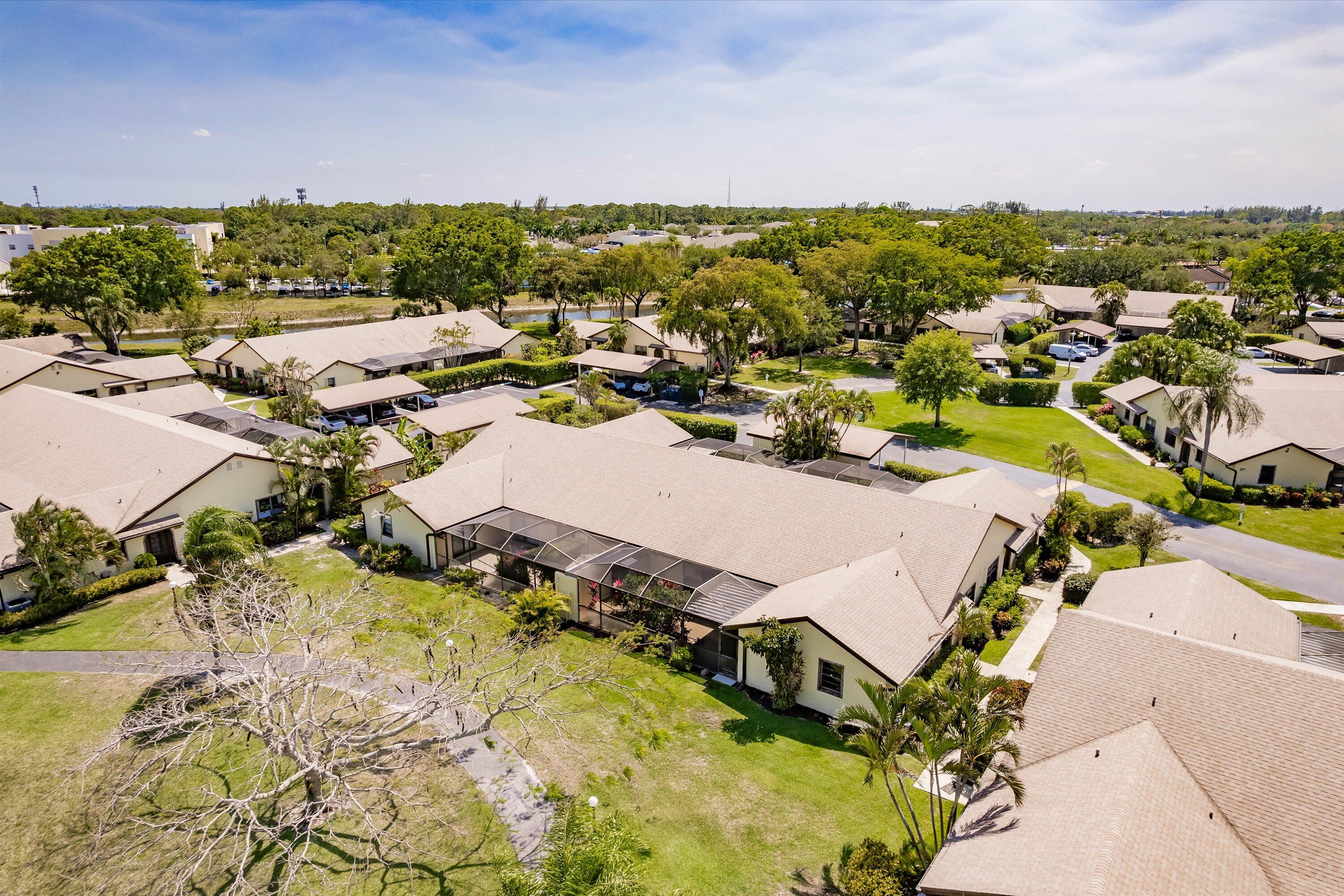 23398 Barlake Drive Boca Raton, FL 33433 - Photo 35 of 43 32-Photo 002