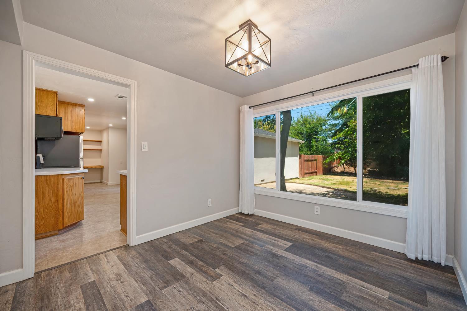 3256 Strevel Way Sacramento, CA 95821 - Photo 15 of 50