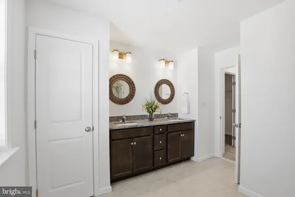 $1,175,000 | 454 East Delp Road, Lancaster, PA 17601