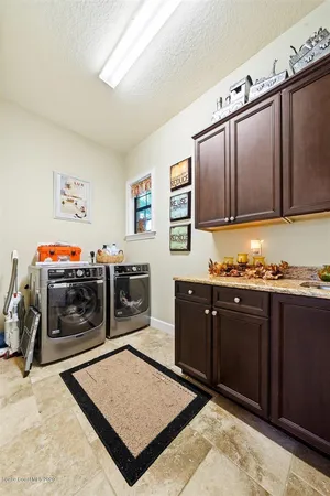 $889,982 | 906 Casa Dolce Casa Circle, Rockledge, FL 32955