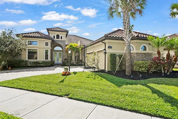 $889,982 | 906 Casa Dolce Casa Circle, Rockledge, FL 32955