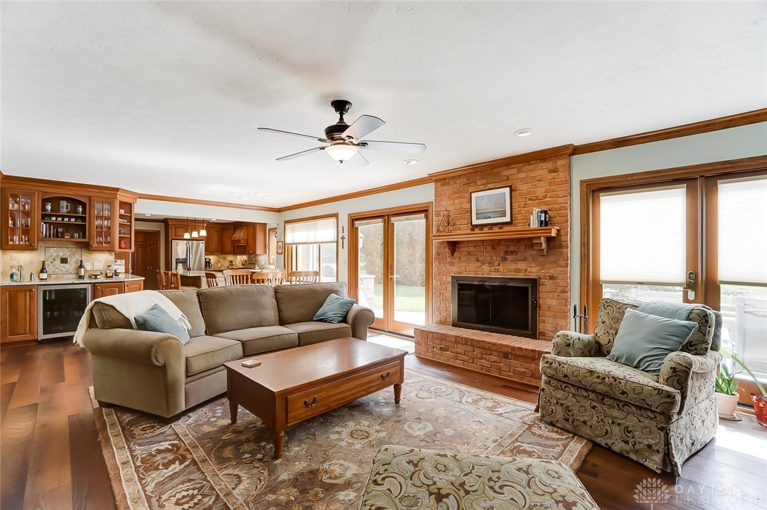 10181 Simms Station Road Dayton, OH 45458 - Photo 10 of 68 Gallery Image 10