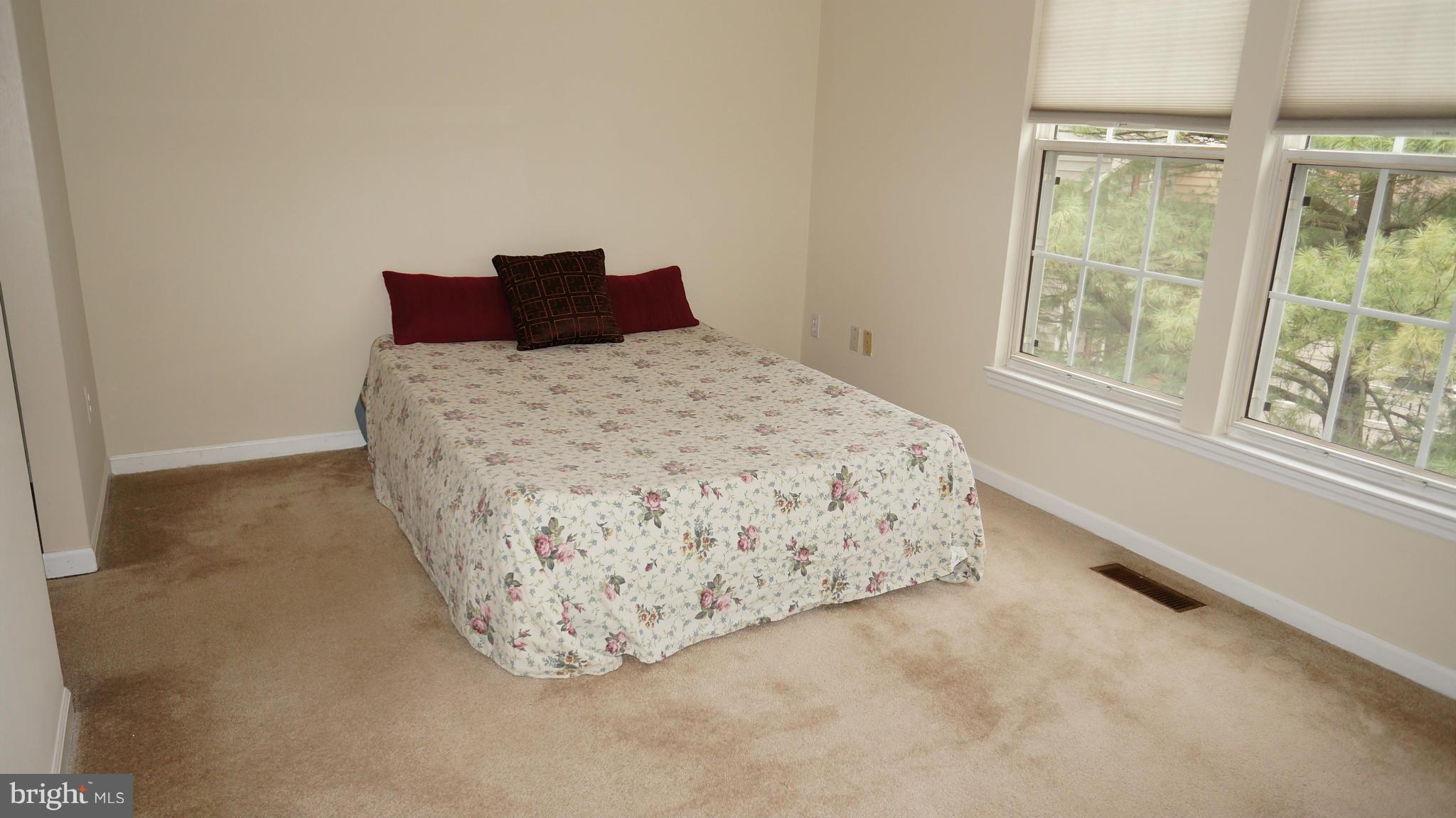 1589 Woodcrest Drive Reston, VA 20194 - Photo 13 of 30 Bedroom (Master)