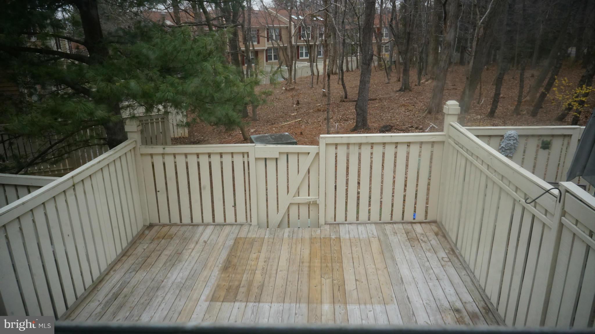 1589 Woodcrest Drive Reston, VA 20194 - Photo 27 of 30 Exterior (Rear)