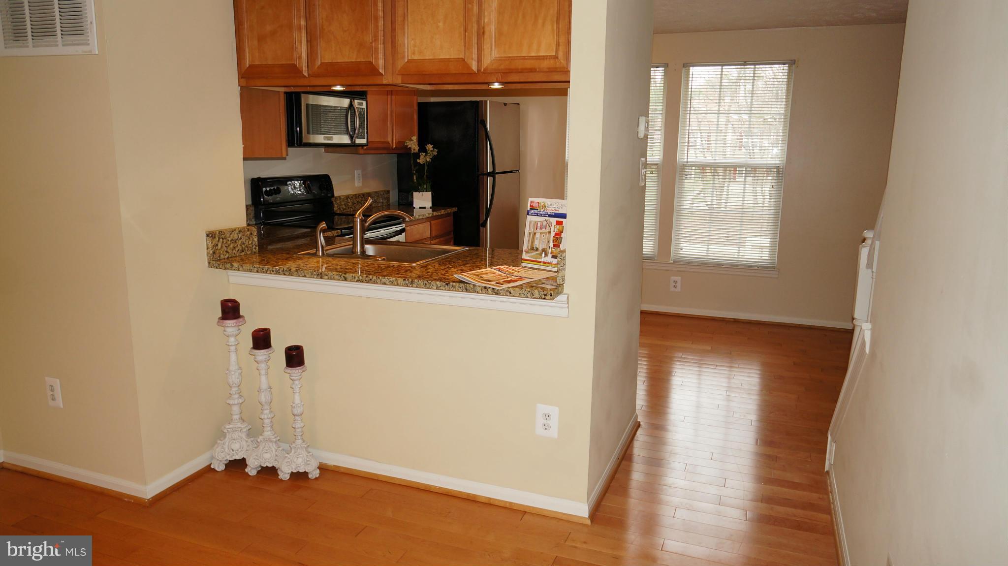 1589 Woodcrest Drive Reston, VA 20194 - Photo 7 of 30 Interior (General)