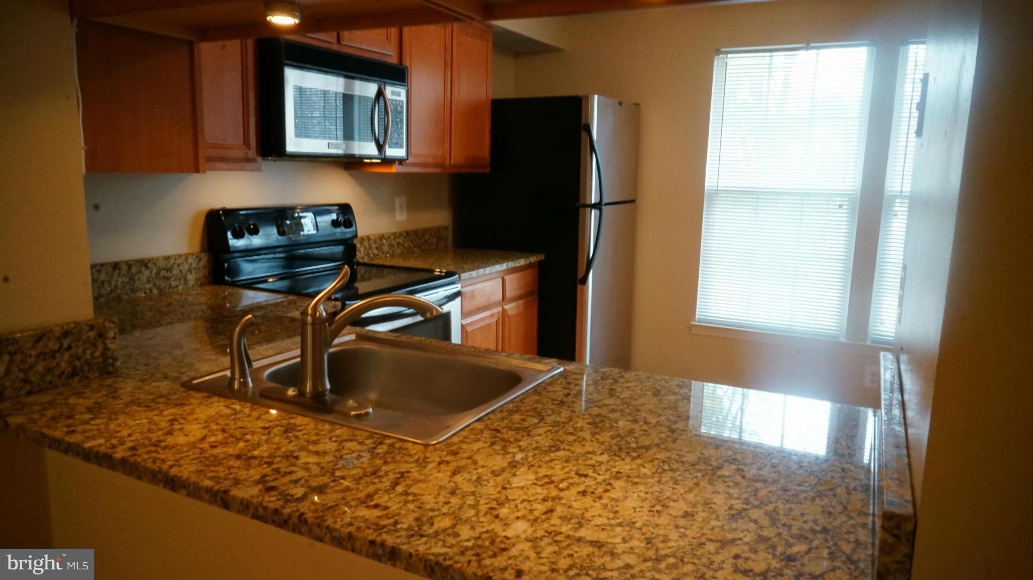 1589 Woodcrest Drive Reston, VA 20194 - Photo 9 of 30 Kitchen