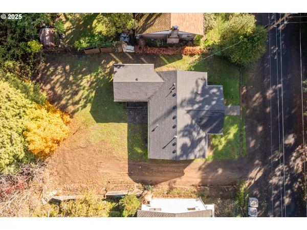 $725,000 | 646 Southeast Oak Street, White Salmon, WA 98672