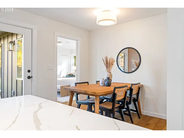 $725,000 | 646 Southeast Oak Street, White Salmon, WA 98672