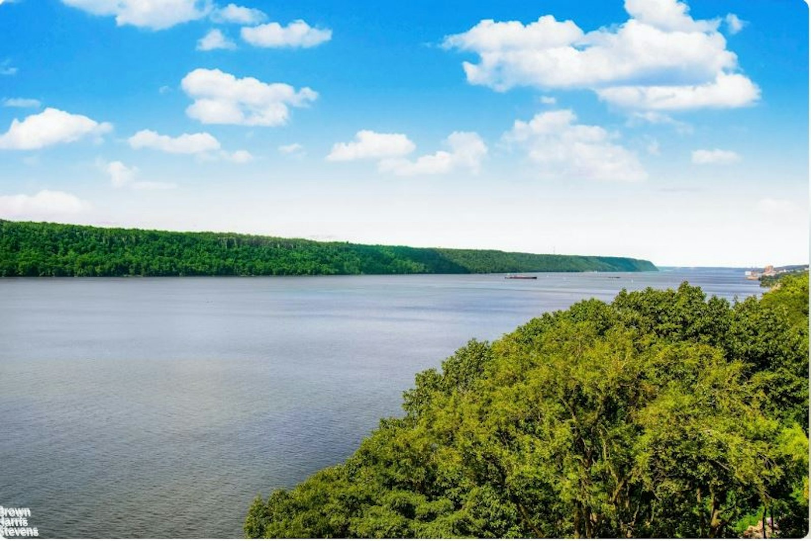 2521 Palisade Avenue, Unit 8C Bronx, NY 10463 - Photo 1 of 17 a view of a lake