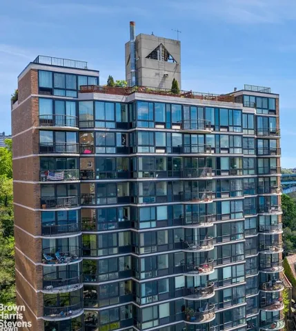 $1,150,000 | 2521 Palisade Avenue, Unit 8C | Spuyten Duyvil