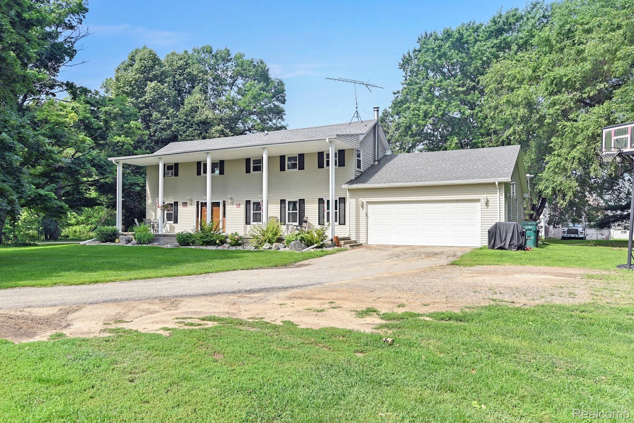 3777 West Lovejoy Road Byron, MI 48418 - Photo 4 of 31 CNG_5168_69_70.jpg