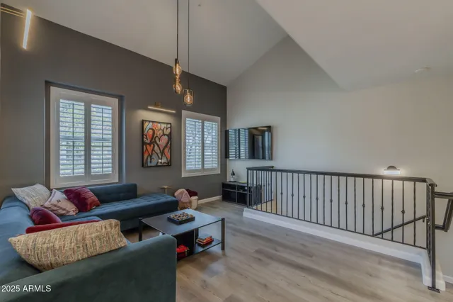 $2,100 | 106 West Commerce Court, Gilbert, AZ 85233